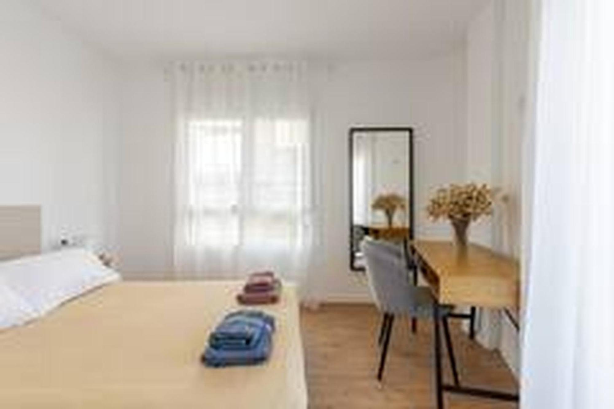 Apartamentos Nuevo Con Aire Y Wifi Águilas Zewnętrze zdjęcie