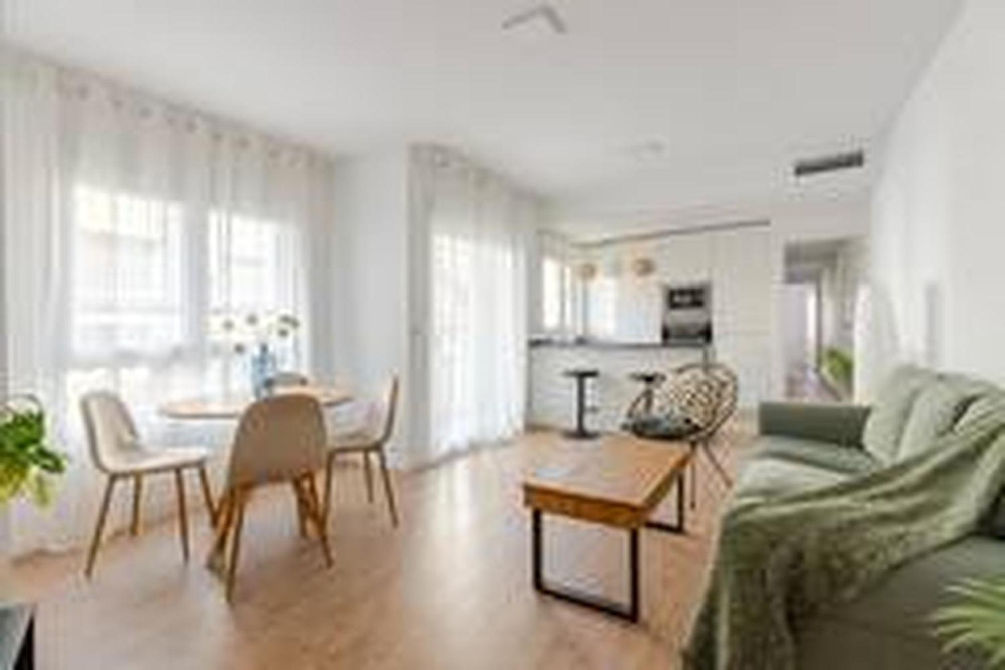 Apartamentos Nuevo Con Aire Y Wifi Águilas Zewnętrze zdjęcie